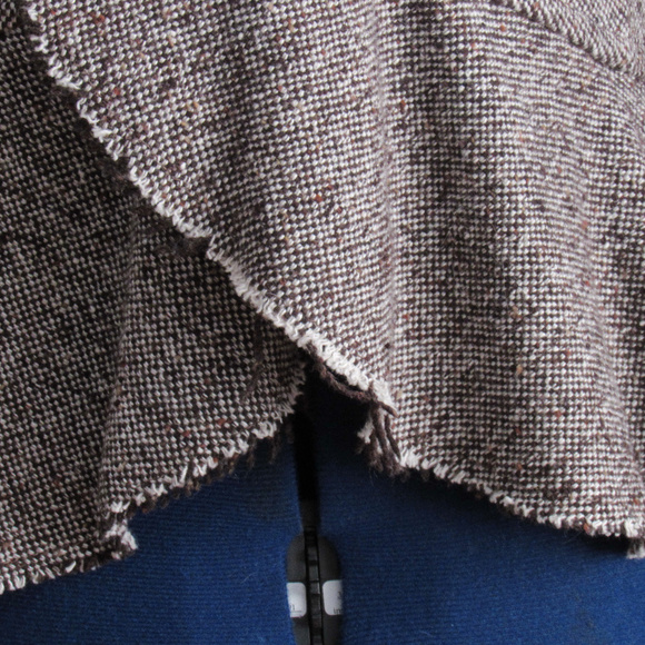 Frayed Hem Tweed Blazer with Peplum Size 4 - Picture 4 of 7